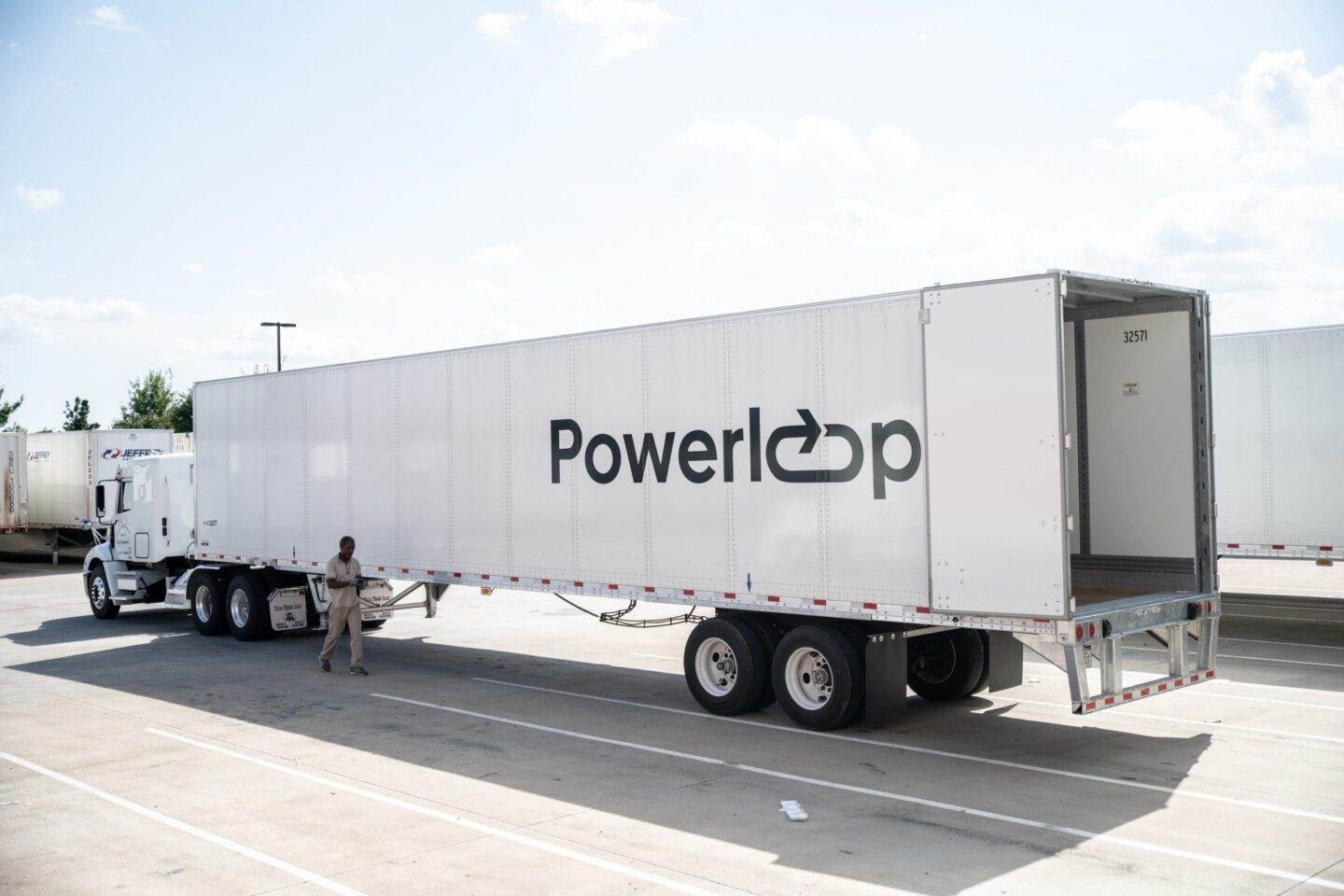 Powerloop expands power-only load service into California