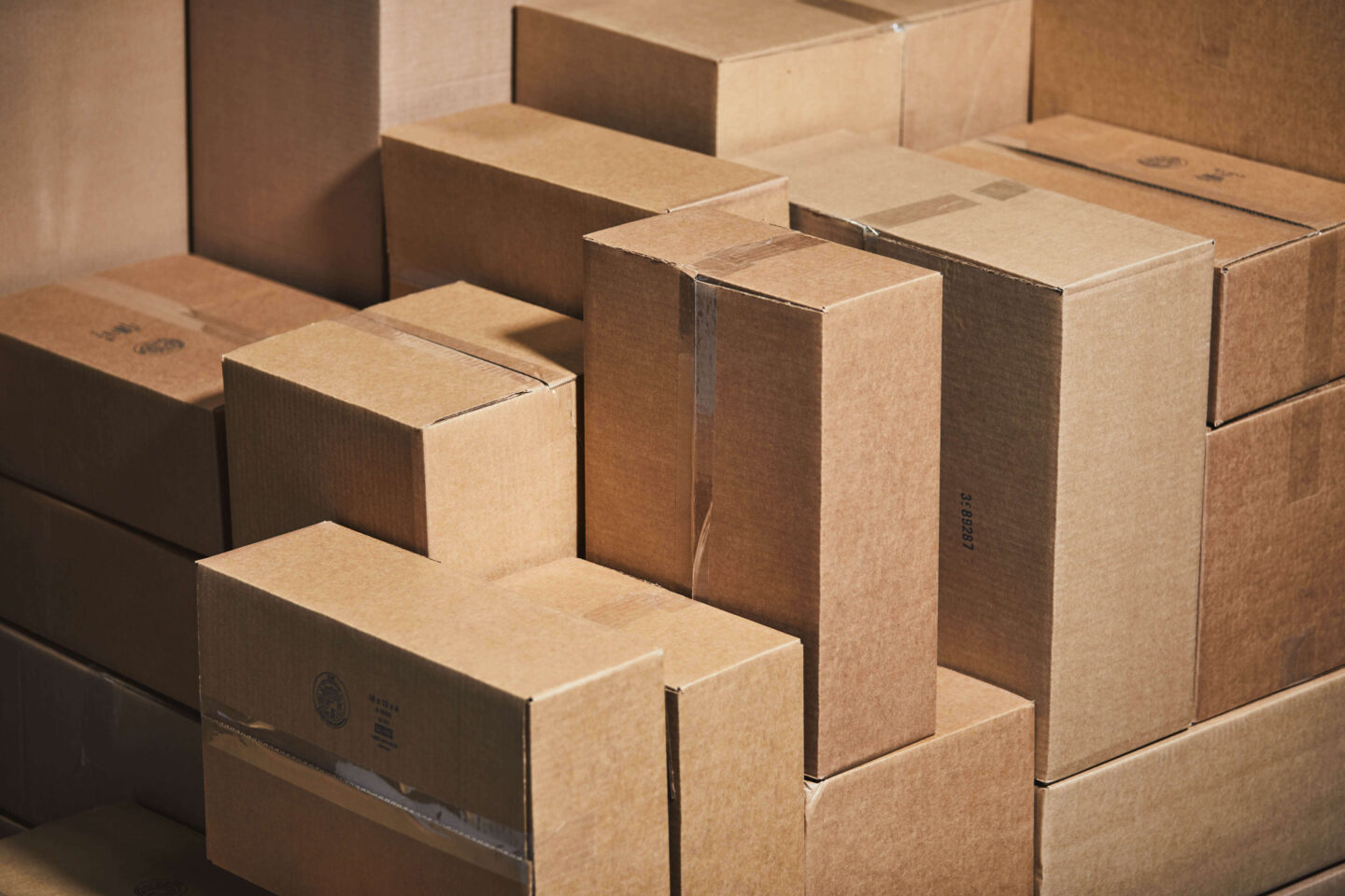 Why Luna Furniture uses Uber Freight for LTL shipments