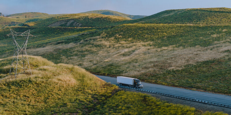 El viaje hacia la eficiencia del combustible: cómo Uber Freight ha eliminado unos 4 millones de kilómetros en vacío de su red desde 2023